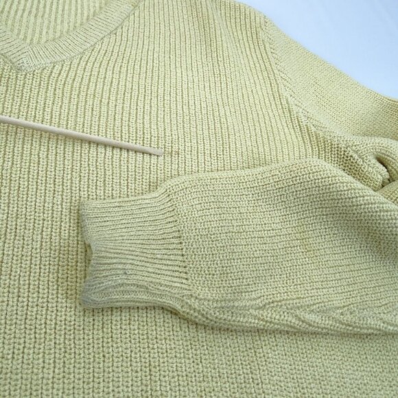 FLAWS** St John Santana Knit‎ V-Neck Sweater Women's Size Small Beige Pullover - Picture 2 of 9